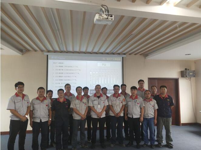 銳意改革 激發(fā)活力 回歸產(chǎn)品 強(qiáng)本固基 為迎接華翔集團(tuán)新一輪騰飛，打造世界華翔而不懈奮斗！---記華翔集團(tuán)制造平臺(tái)成立大會(huì)