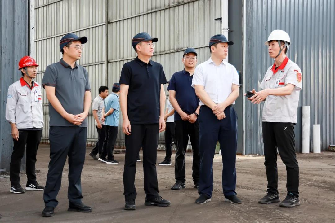 市委常委、副市長、翼城縣委書記王淵到華翔（翼城）新材料科技園現(xiàn)場辦公